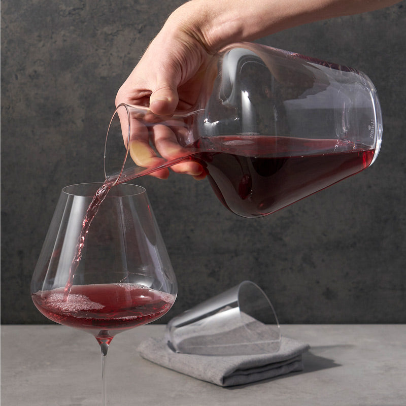 Spiegelau Definition Wine Decanter with Stopper – Precision and Elegance Wine Decanters Wander Wine Carriers.